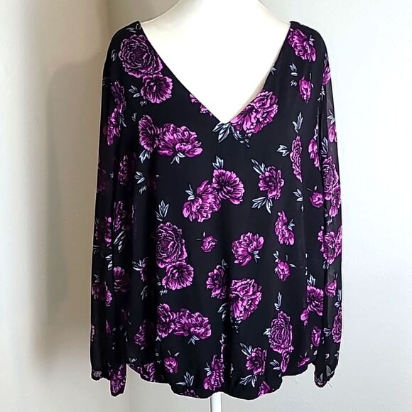 Torrid Black Blouse Purple Flowers Criss-cross Straps in the Back, Size 1, 1X - Picture 1 of 9